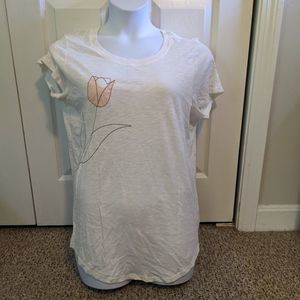 Torrid White Rose Tee - Size 0